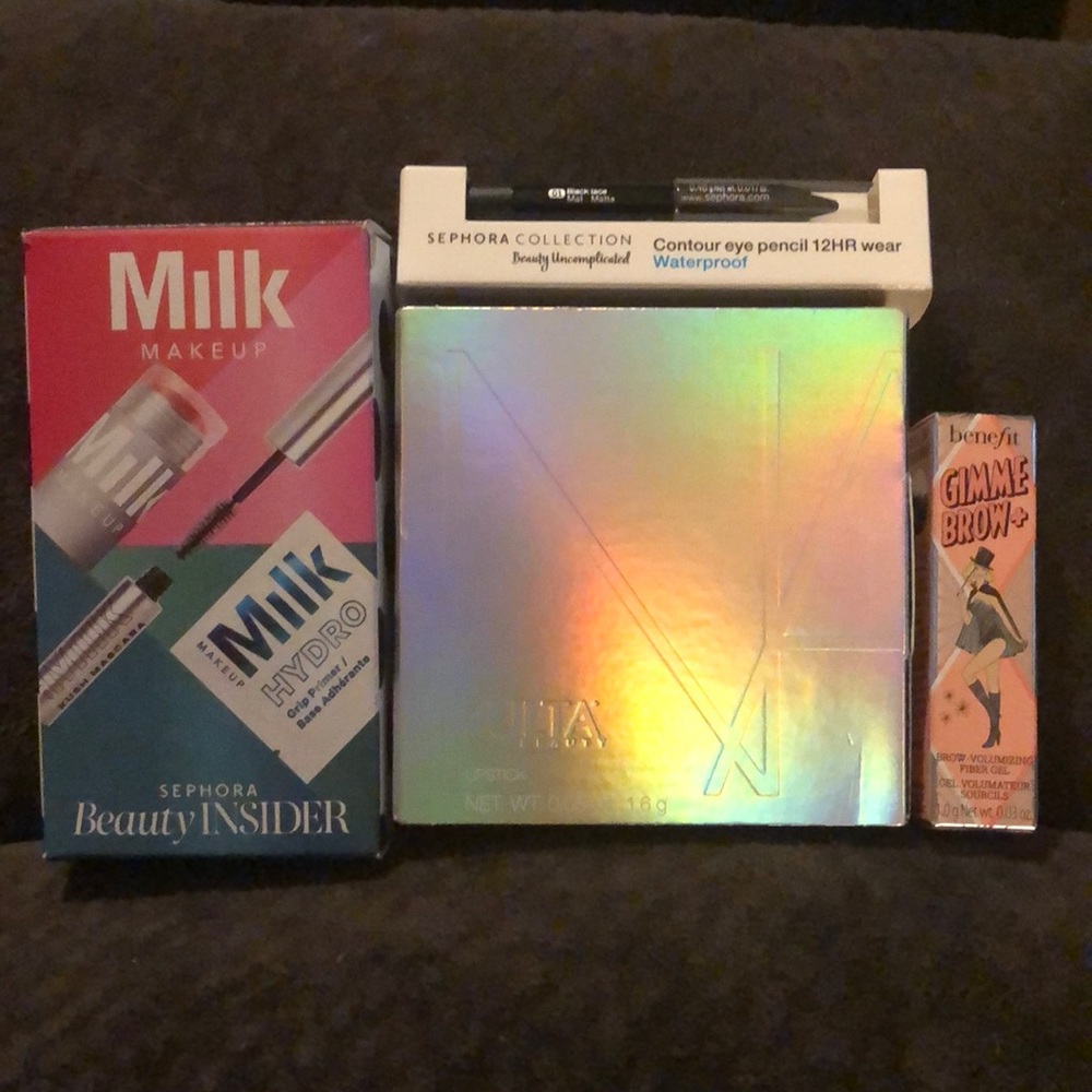 NWOT Sample Makeup